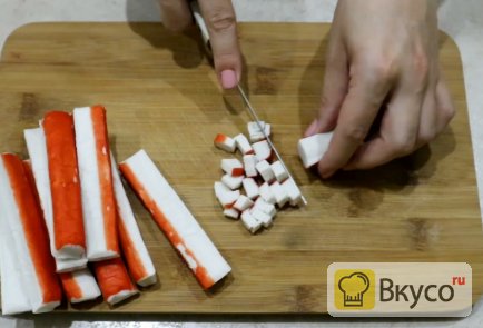 Салат из крабовых палочек с корейской морковью и огурцами, рецепт с фото пошагово и видео