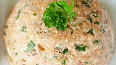 Форшмак из сельди с яблоком и зеленым луком