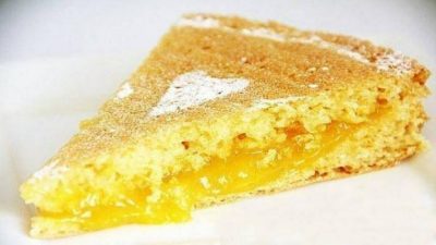 Простой бисквитный торт с апельсиновым кремом