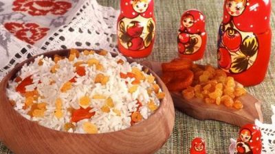 Рисовая кутья с сухофруктами и медом