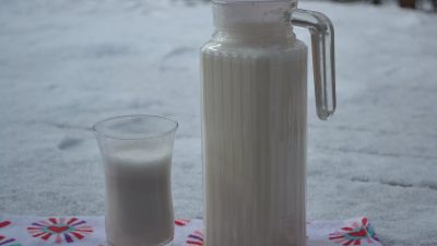 Молоко из цельного овса и воды
