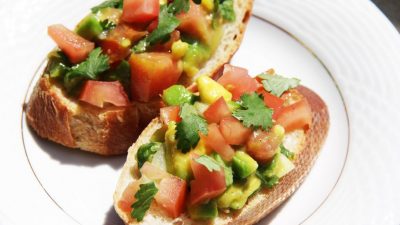 Мини-брускетта с болгарским перцем