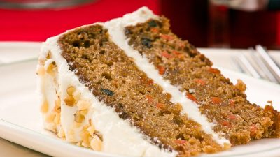 Морковный пирог с начинкой из творога