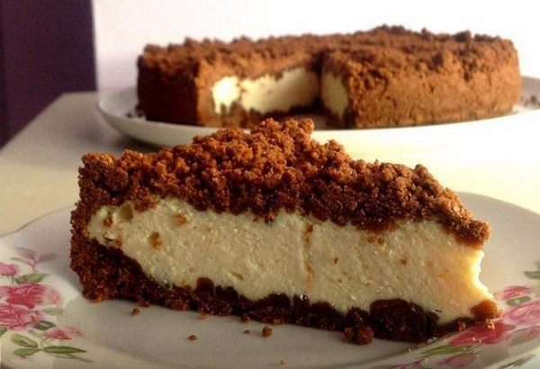 Творожно-ванильный пирог на шоколадном тесте