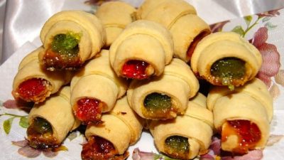 Постные рогалики с мармеладом на минералке