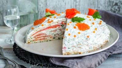 Торт из лосося со сливочным сыром