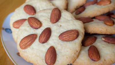 Печенье с миндалем на сливочном масле