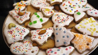 Имбирно-медовые пряники с корицей на елку