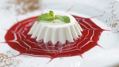 Диетическая панакота с молоком и желтками