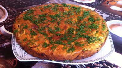 Шарлотка с капустой и фаршем в духовке