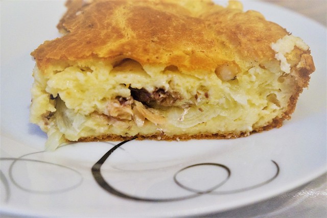 Пирог с сайрой и картошкой в духовке рецепт фото пошагово и видео