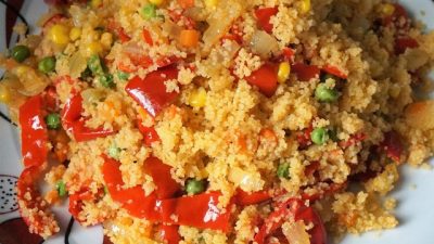 Кускус с овощной смесью и пряностями