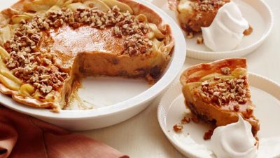 Пирог на сметане с тыквенно-яблочной начинкой