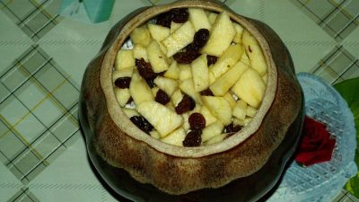 Рисовая каша с тыквой, яблоком и медом