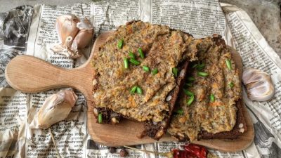 Паштет из куриной грудки с грибами и горчицей