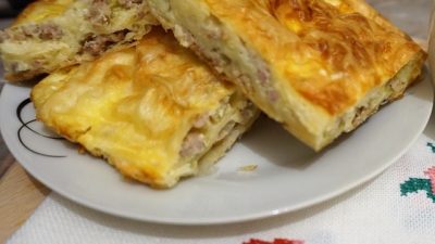 Бурек с фаршем в йогуртовой заливке