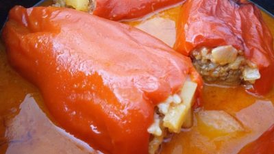 Фаршированные перцы с помидорами и картошкой в духовке