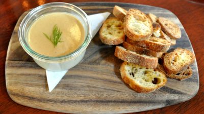 Паштет из сельди с яйцами и орехами