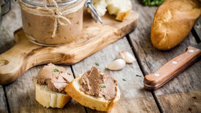 Французский паштет из гусиной печени с коньяком