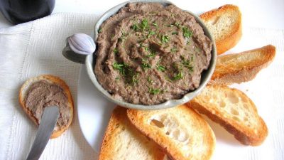 Сливочный паштет из говяжьей печени и грибов
