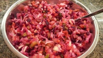 Винегрет со свежей капустой и картофелем