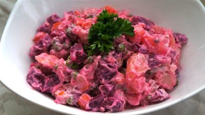 Винегрет с говядиной и яйцами