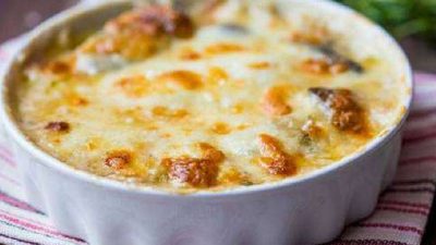 Жульен с куриным филе и шампиньонами в мультиварке