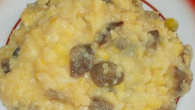 Гороховая каша с грибами и чесноком