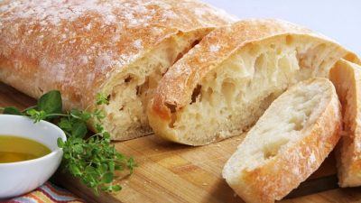 Домашняя классическая чиабатта в духовке