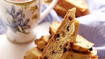 Итальянское печенье «Бискотти» с шоколадом и миндалем