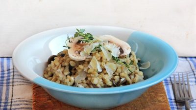 Перловка с жареными грибами  в духовке