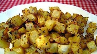 Картофель с чесноком по-гречески в духовке