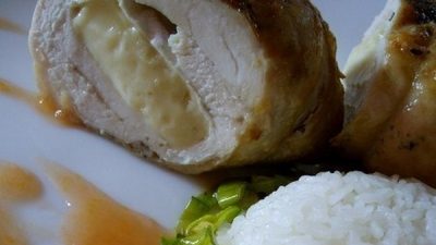 Куриные кармашки с голубым сыром