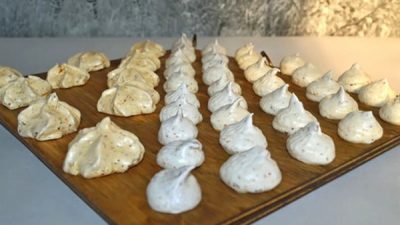 Лимонное безе с шоколадом