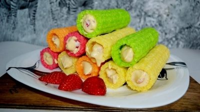 Трубочки с клубнично-сырной начинкой