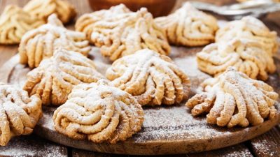 Печенье «через мясорубку» на сливочном масле