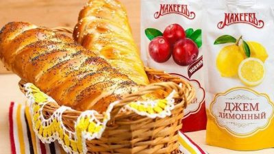 Плетенки с клюквенным и лимонным джемом