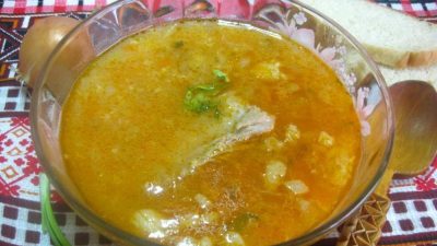 Капустняк со свиными ребрышками и пшеном