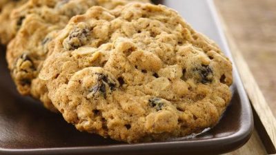Бананово-овсяное печенье с шоколадом и изюмом
