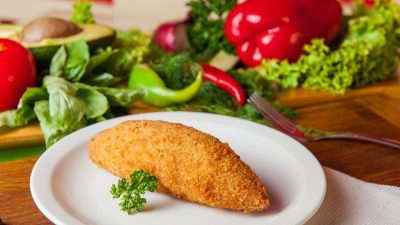 Котлеты по-киевски с чесноком и зеленью