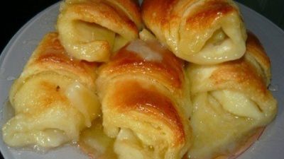 Яблочные слойки со спрайтом из слоеного теста