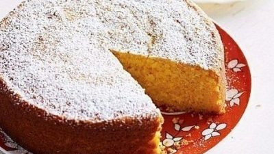 Простой апельсиновый пирог без начинки