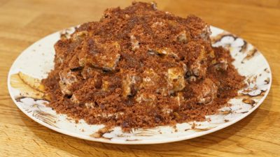 Шоколадный бисквит с сиропом в мультиварке