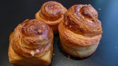Булочки бриошь с кремово-шоколадной начинкой