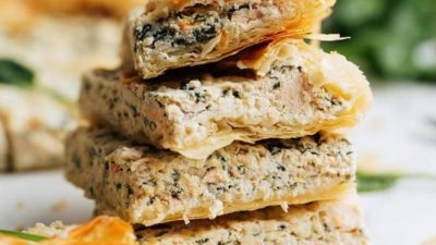 Куриный пирог с болгарским перцем и шпинатом