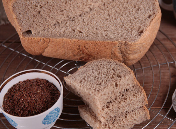Льняной хлеб без глютена в хлебопечке