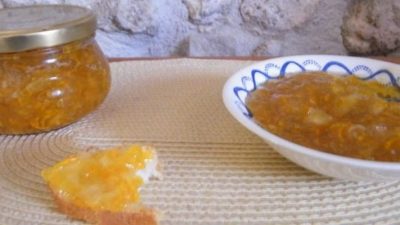 Кабачковое варенье с яблоками и изюмом