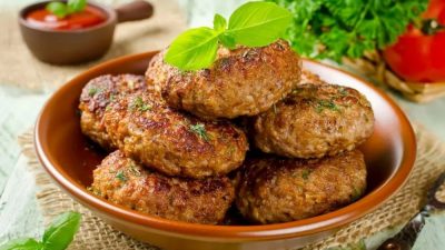 Котлеты с подливой за одиннадцать копеек