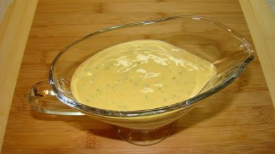 Горчичный соус с лимонным соком для мяса