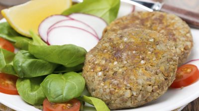 Котлеты из гречневой каши с сельдереем